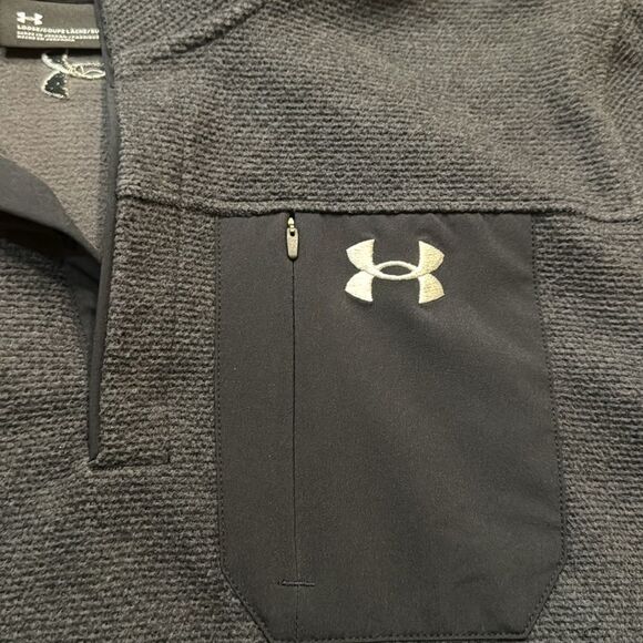 Under Armour Men's Specialist Grid Henley Sweater | Medium | Dark Charcoal/Black - Picture 4 of 6